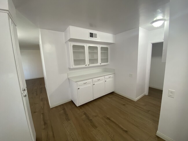 Kitchen Area - 637 Fairview Ave