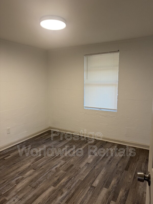 Foto del edificio - 106 Moore St