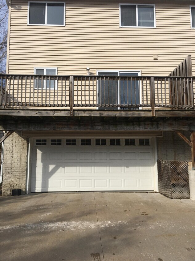 1330 W Jeth Ct, Peoria, IL 61614 House Rental in Peoria, IL