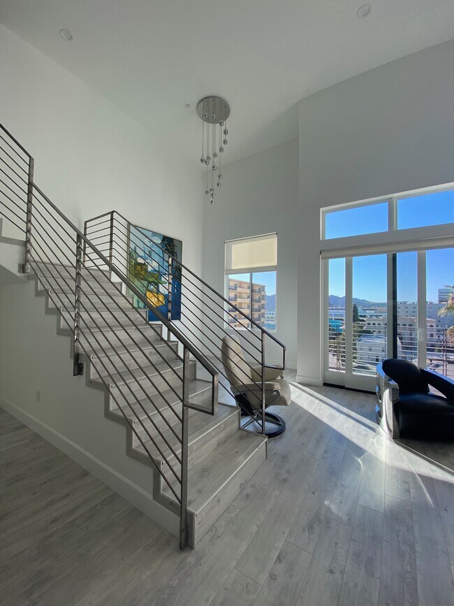 Foto del edificio - 118 S Kenwood St