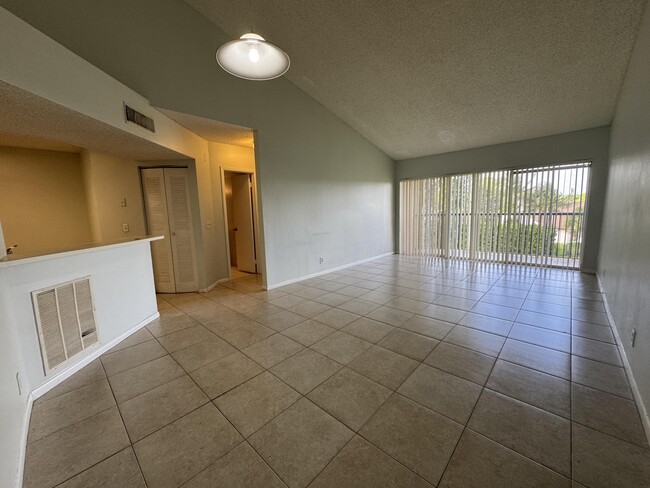 Building Photo - 8891 Wiles Rd