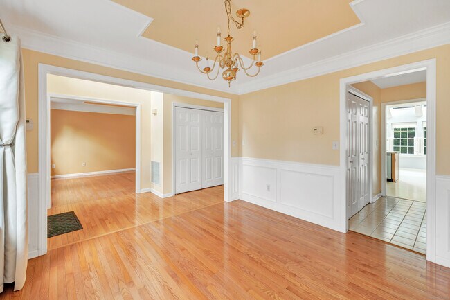Foto del edificio - 9 Milford Hunt Ln
