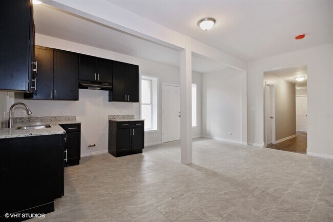 Foto del edificio - 7311 S Stewart Ave