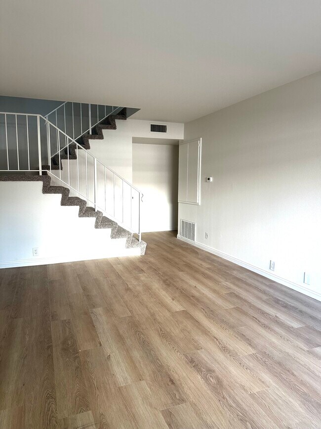 Foto del edificio - 2207 Moss Ct