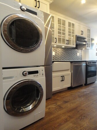 Primary Photo - 129 Kent Ave