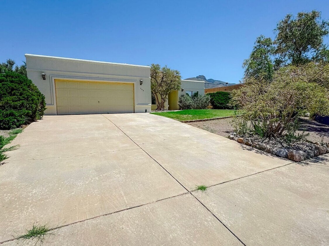 Foto principal - 544 Eagle Dr
