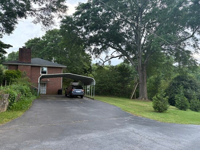 Building Photo - 2942 Old Norcross Rd