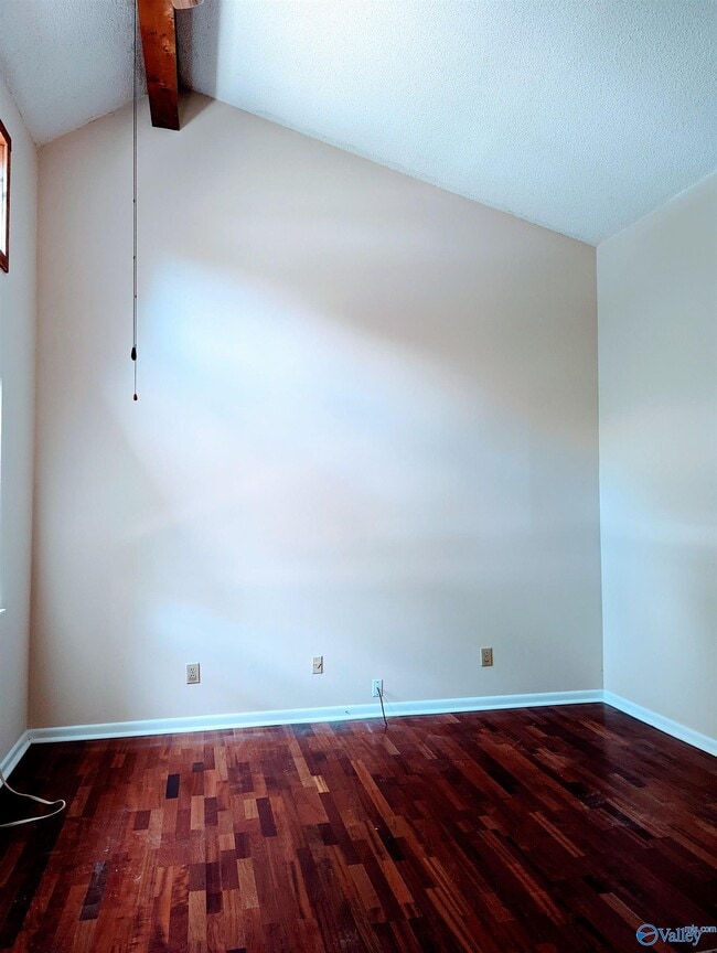 Building Photo - 1422 Humes Ave NE