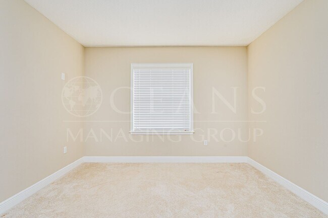 Building Photo - Luxury Townhouse in Daytona Beach Shores