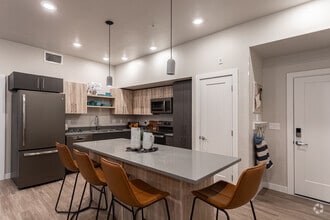 2BR, 2BA - 996 SF - Pierpont By Urbana