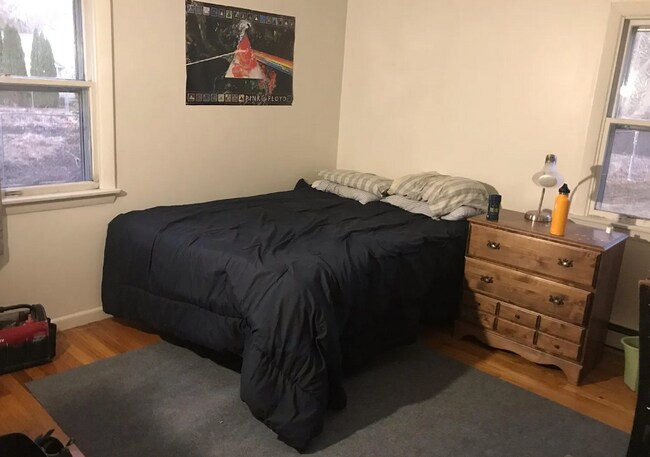 Foto del edificio - 106 Pondview Dr