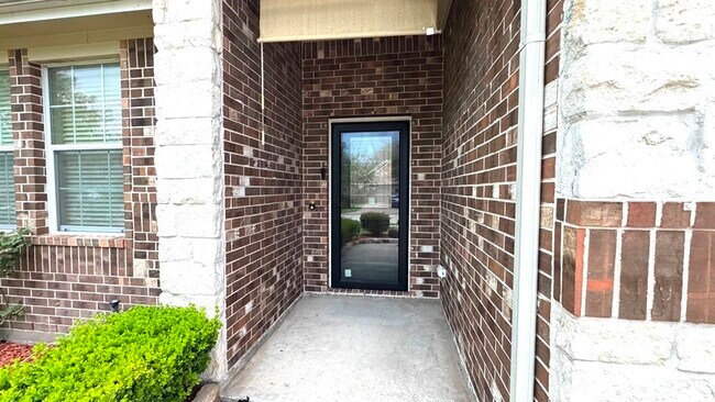 Foto del edificio - 8923 Willow Wind Ln