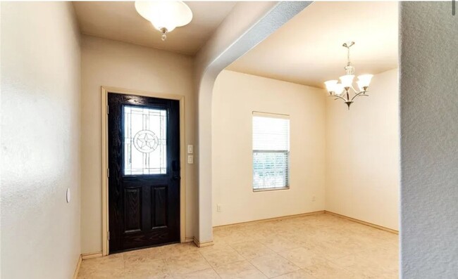 Foto del edificio - 4 Bedroom Single Family Home in Haslet