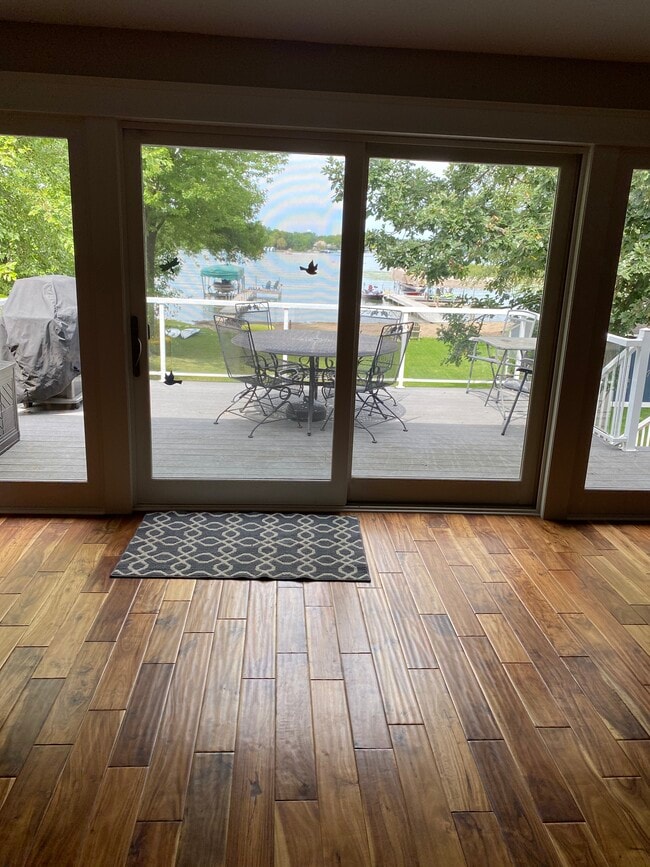 Building Photo - 3732 Hickory Ln