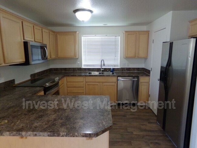 Foto del edificio - 1138 W 29th St