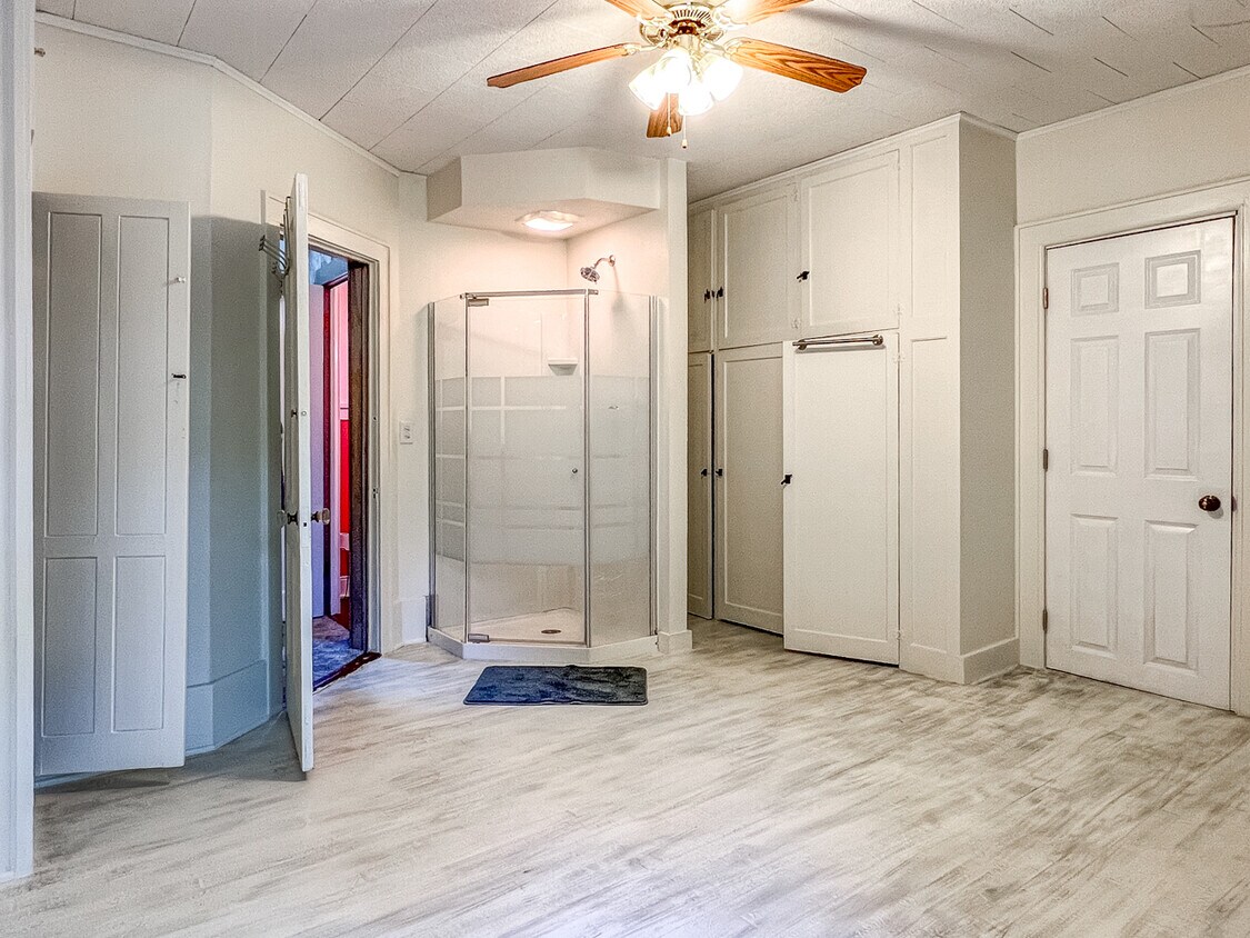 Foto principal - 606 S 6th St