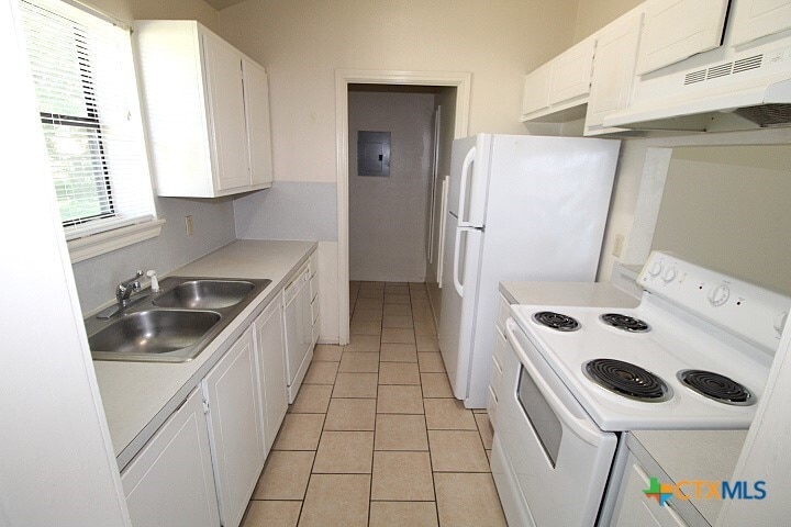 Primary Photo - 1108 Georgetown Rd