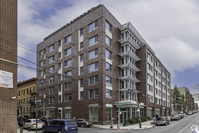 Building Photo - Crotona North Apartments