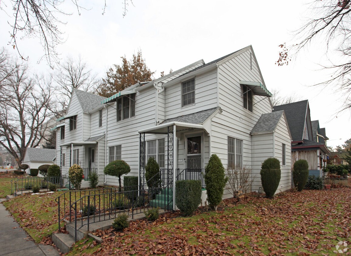 Building Photo - 802 N 6th St