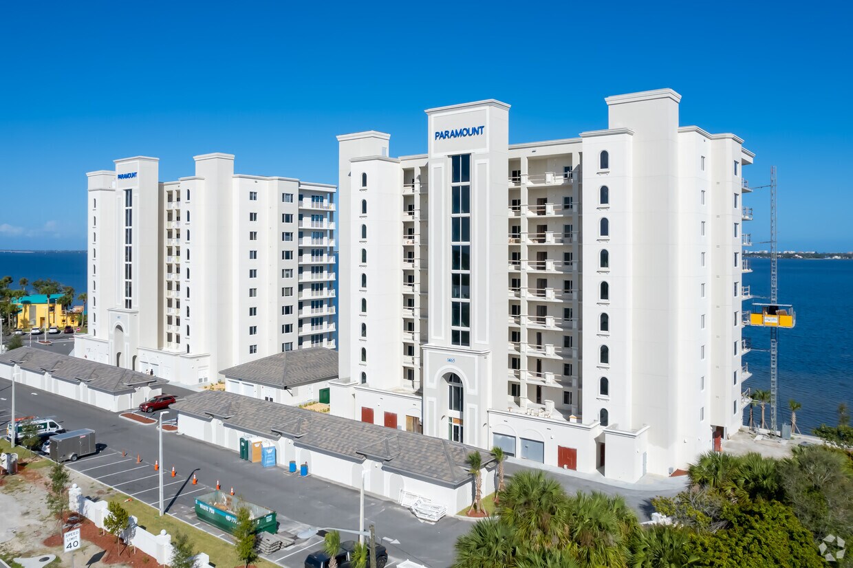 Paramount Riverfront Condominiums Apartments in Melbourne, FL