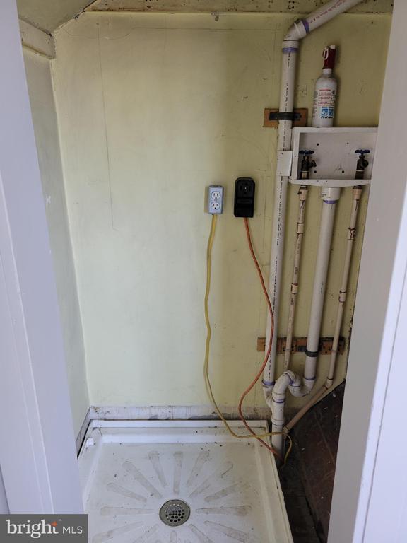 Foto del edificio - 2454 E Swamp Rd