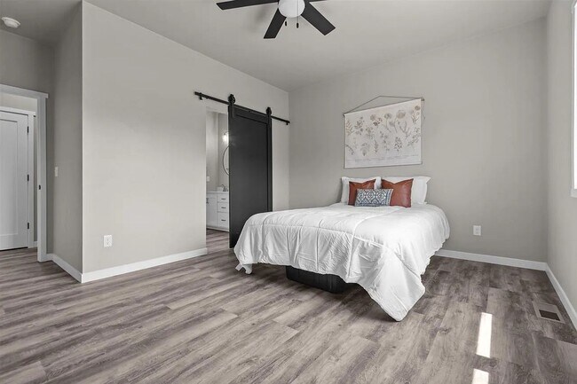 Foto del edificio - 409 Founders Wy