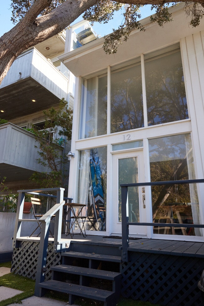 Foto del edificio - 12 Westwind St