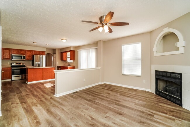 Foto del edificio - 283 Pinecrest Dr