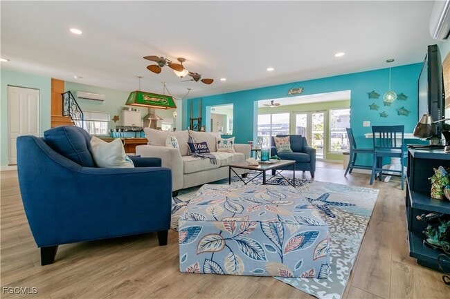 Foto del edificio - 2372 Baybreeze St