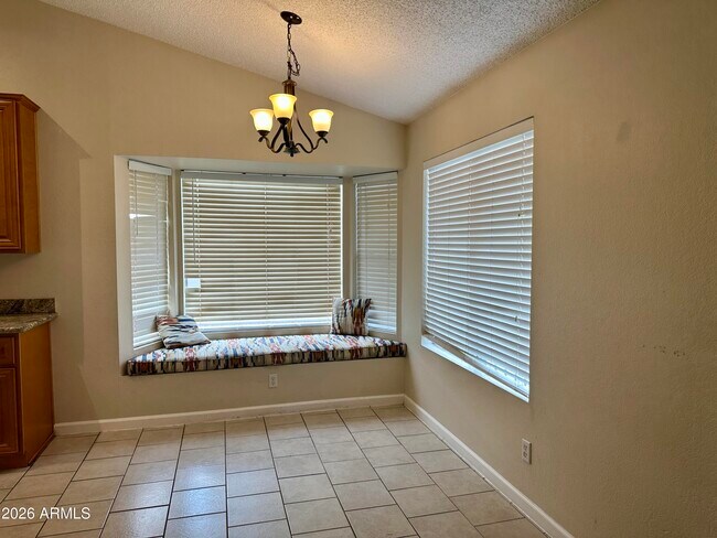 Building Photo - 240 S Laveen Dr