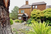 Foto principal - End Unit w/ Abundant Sunshine & Spacious Deck