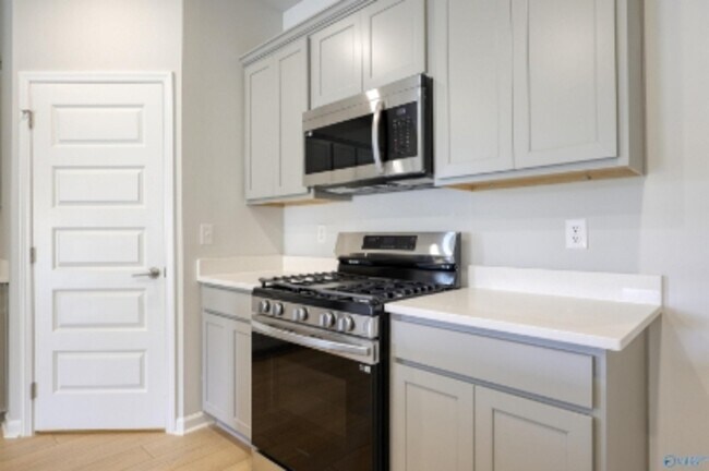 Building Photo - 126 Willow Rose Ln