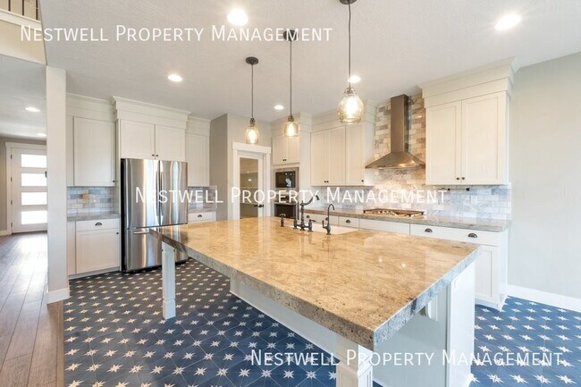 Building Photo - 454 N 230 E