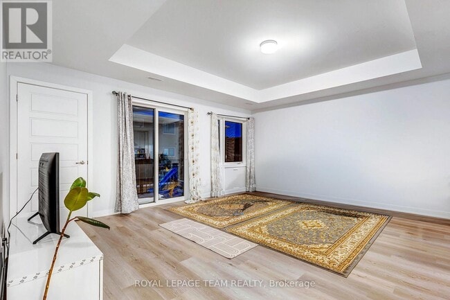 Building Photo - 510 Lillian Freiman Private