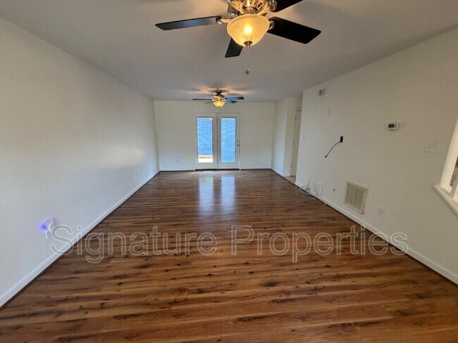 Building Photo - 1609 Cadmus Ct