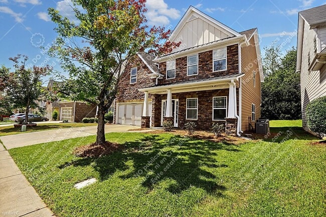 Building Photo - 4 br, 2.5 bath House - 812 Lynnfield Dr SE