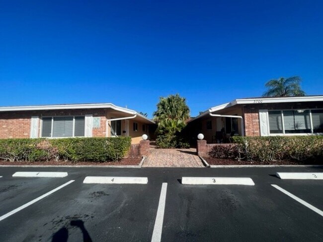 Foto del edificio - Lighthouse Point Apartments LLC