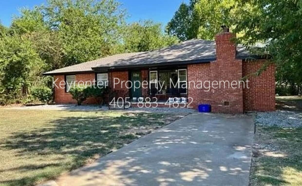 Completely Renovated 3 Bedroom close to OU Campus!! LAWNCARE INCLUDED!! - Completely Renovated 3 Bedroom close to OU Campus!! LAWNCARE INCLUDED!!