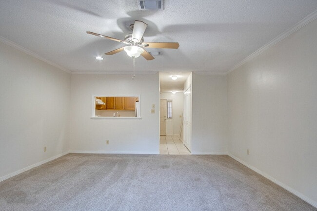 Building Photo - Foxborough 2BR/1.5BA Townhome – Back Deck, Available 1/5/2026- Pet Friendly!