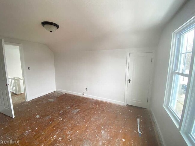 Building Photo - 4 br, 2 bath House - 611 Saratoga Street