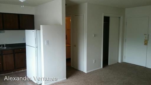 Foto principal - 420 E Brookside St