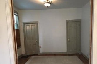 Building Photo - 624 College Ave
