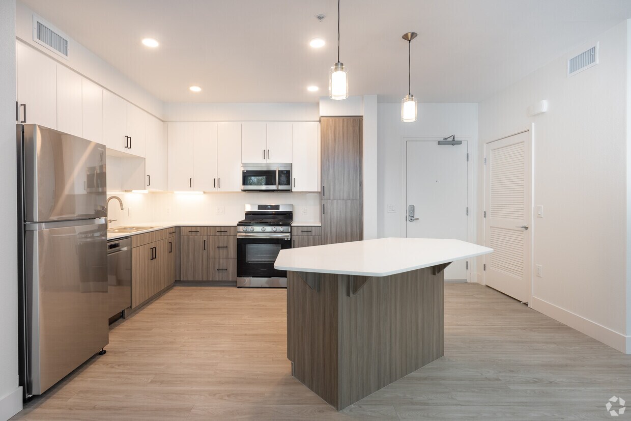 Photo - Enzo Apartments