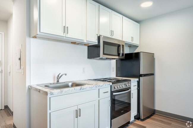 Interior Photo - Sandburg Studios