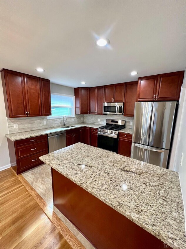 54 Van Buren Ave, Metuchen, NJ 08840 Room for Rent in Metuchen, NJ