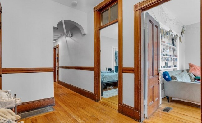 Building Photo - 176 Saint Alphonsus St