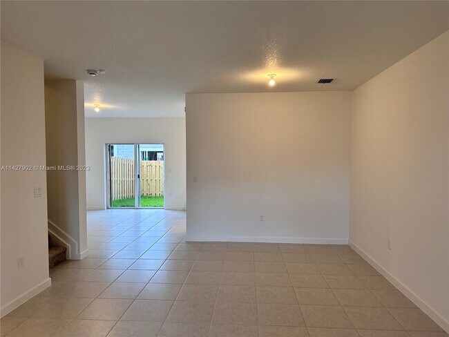 Building Photo - 11884 NW 47th Manor