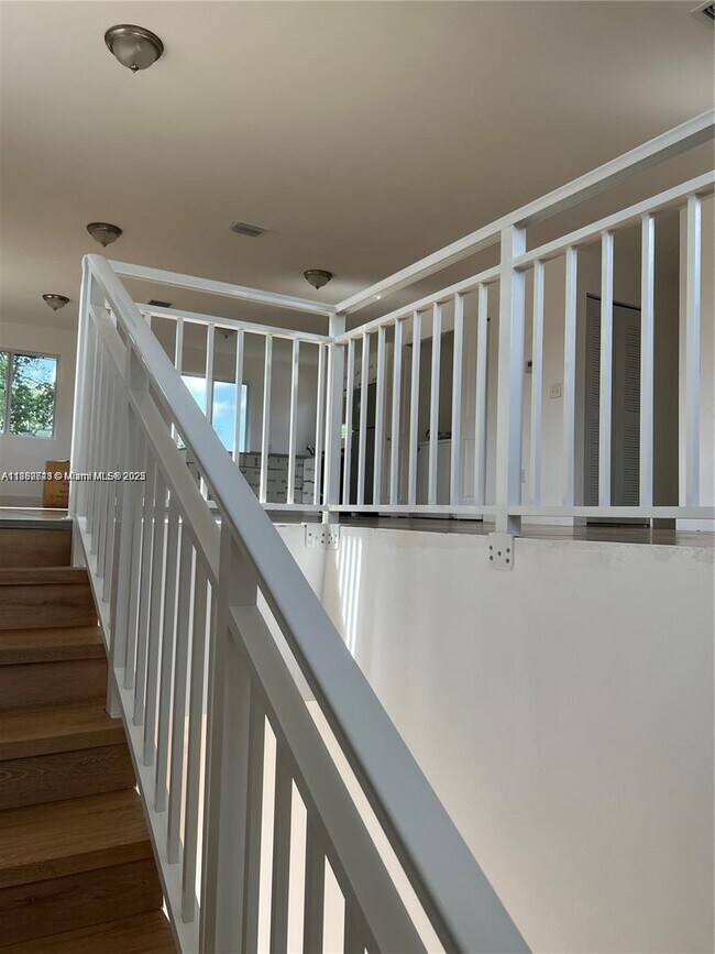 Foto del edificio - 3076 NW 45th St