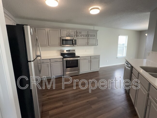 Foto del edificio - 10333 Lee Stewart Ln