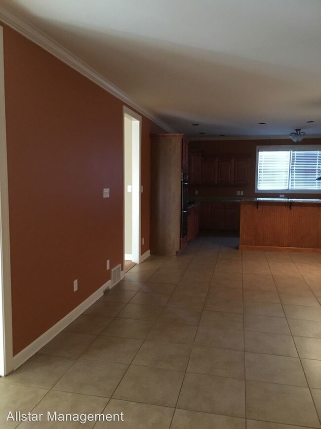 Foto del edificio - 4 br, 3 bath House - 501 E. Winoka Cove